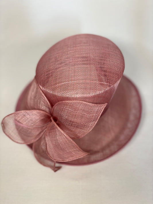 Blush occasion hat with sculpted flower design