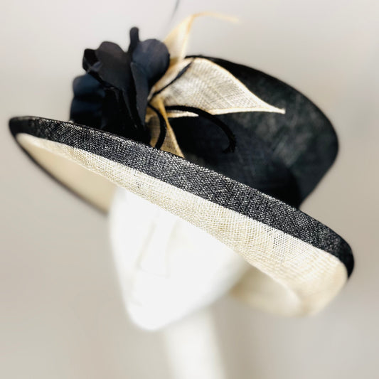 Black and Cream Disc headpiece with structured detail